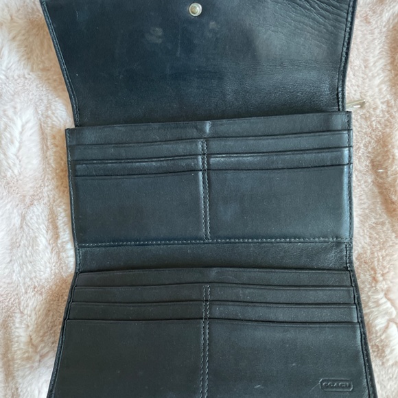 Coach Wallet - Picture 4 of 7